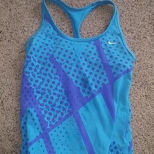 Nike tank